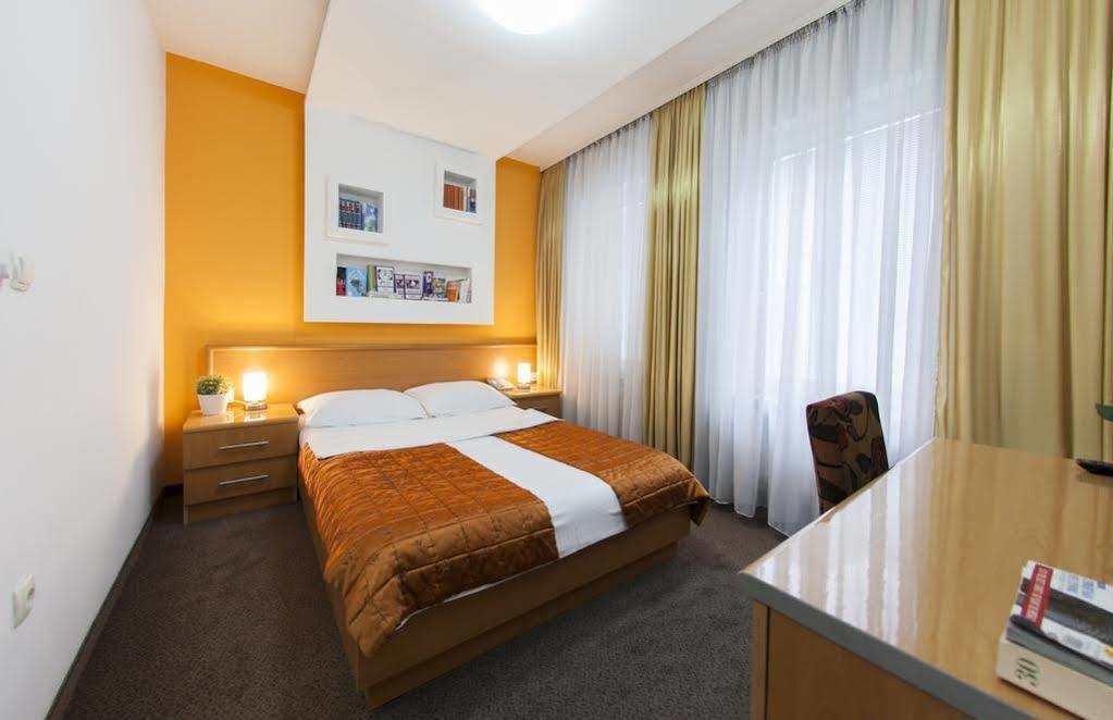 Hotel Boutique 36 Сараево Экстерьер фото